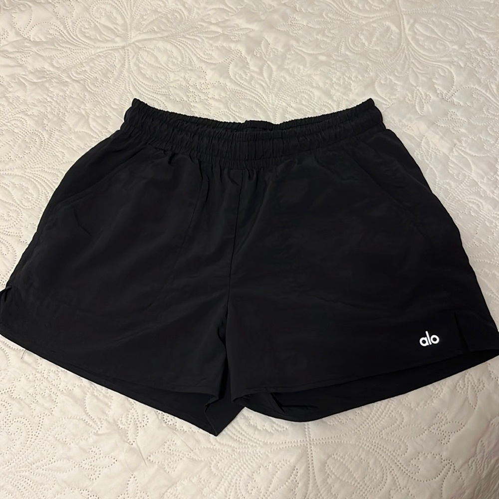 ALO Yoga Alumni Shorts Small